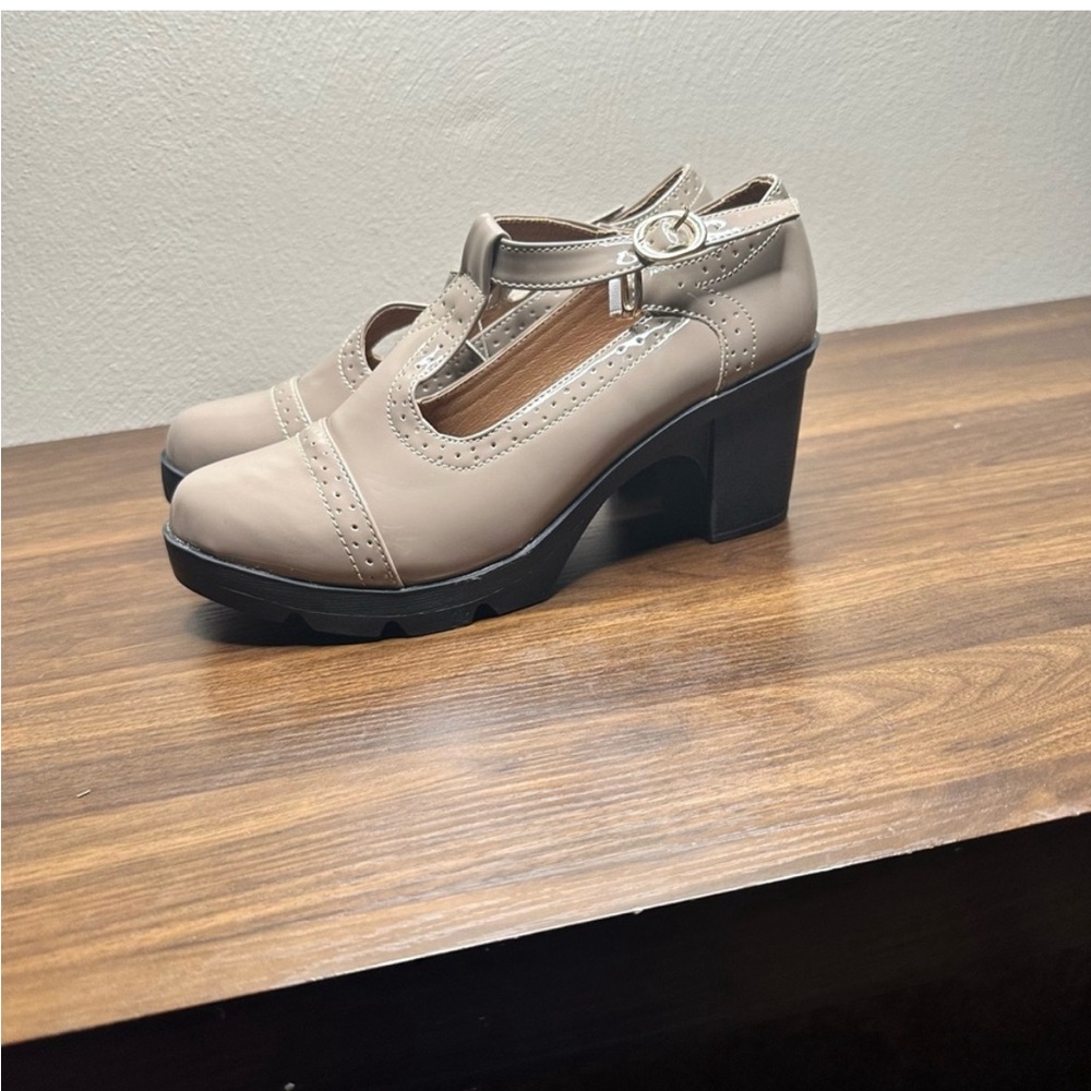 Dadawen classic t strap platform square heels
